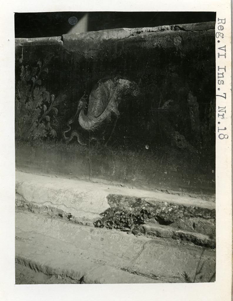 VI.7.18 Pompeii. Pre-1937-39.
Detail from wall in east portico of peristyle, showing painted plants, serpent and heron.
Photo courtesy of American Academy in Rome, Photographic Archive. Warsher collection no. 1666.