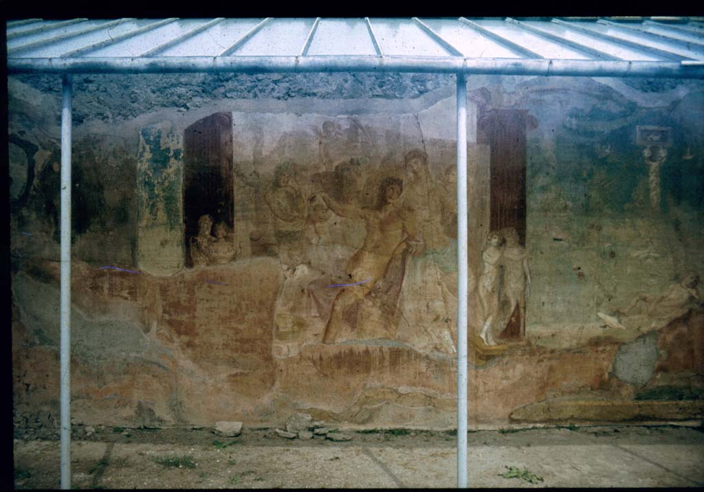 VI.7.18 Pompeii. Peristyle. Large wall painting.
Photographed 1970-79 by Günther Einhorn, picture courtesy of his son Ralf Einhorn.