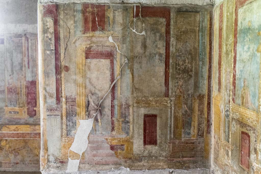 VI.7.23 Pompeii. July 2021. Looking towards south wall of west alcove. Photo courtesy of Johannes Eber.
