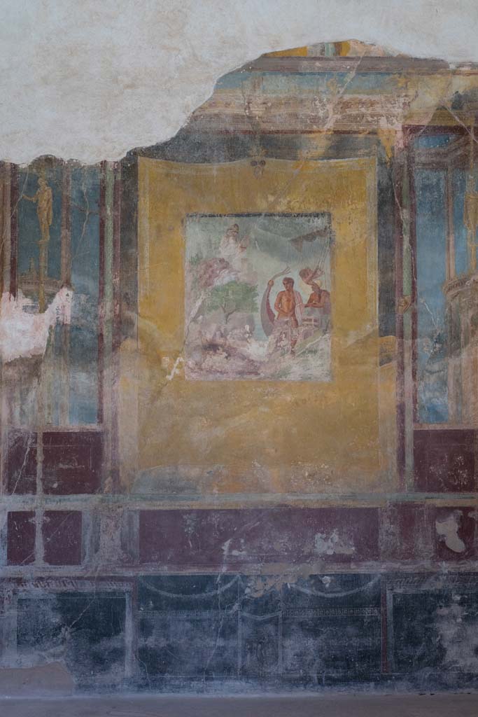 VI.8.3/5 Pompeii. April 2022.
Room 12, detail of central panel on east wall of dining room. Photo courtesy of Johannes Eber.