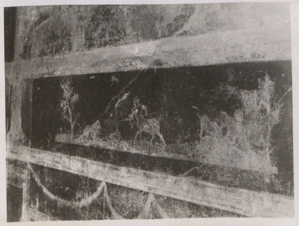 VI.8.3 Pompeii. Pre-1942. Room 12, detail from central panel of predella on east wall.
See Warscher, T. 1942. Catalogo illustrato degli affreschi del Museo Nazionale di Napoli. Sala LXXX. Vol.2. Rome, Swedish Institute, p.52.