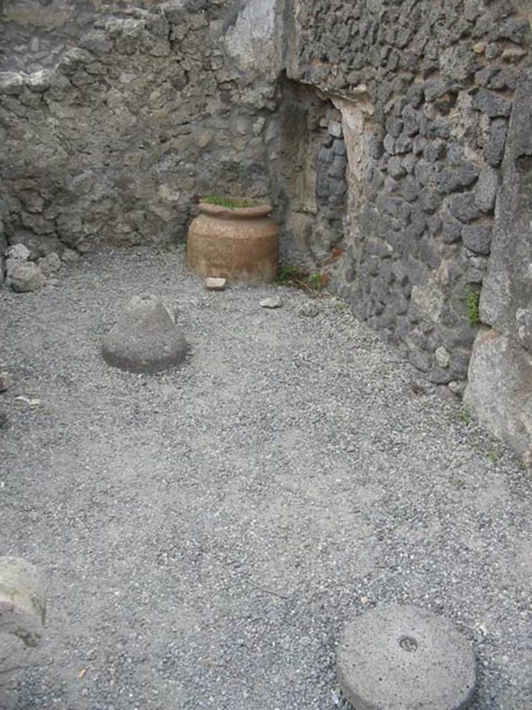 VI.8.8 Pompeii. May 2003. Looking north in room on east side behind marble counter.
Photo courtesy of Nicolas Monteix.