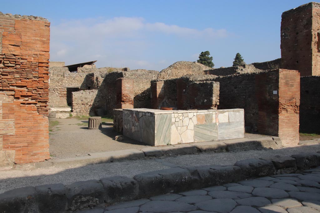 VI.8.9 Pompeii October 2023. Looking north-east on Via delle Terme. Photo courtesy of Klaus Heese.