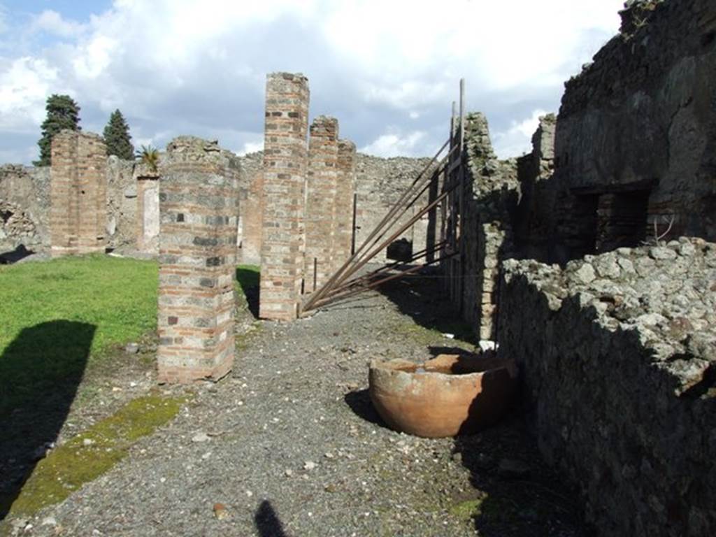 VI.8.20 Pompeii. March 2009. Room 4, looking east along south side of peristyle.