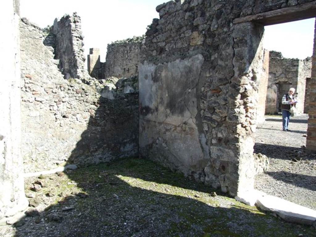VI.8.21. Pompeii. March 2009. Area in south west corner of atrium, forming a room with doorway to peristyle of VI.8.20.
