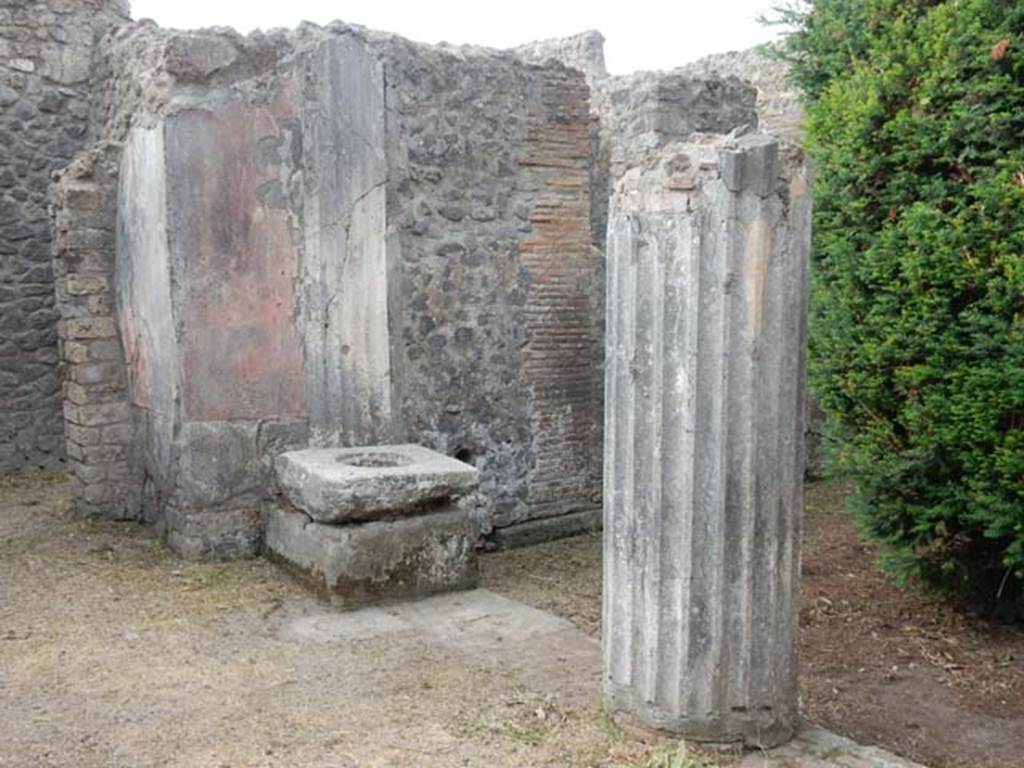 VI.8.22 Pompeii. May 2017. Room 6, looking towards south wall of portico with cistern mouth and column. Photo courtesy of Buzz Ferebee.
According to Jashemski, there was a portico supported by three columns at the south end of the garden.
See Jashemski, W. F., 1993. The Gardens of Pompeii, Volume II: Appendices. New York: Caratzas. (p.135)