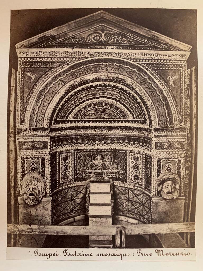 VI.8.22 Pompeii. Album by M. Amodio, c.1880, entitled “Pompei, destroyed on 23 November 79, discovered in 1748”.
Large Fountain. Photo courtesy of Rick Bauer.
