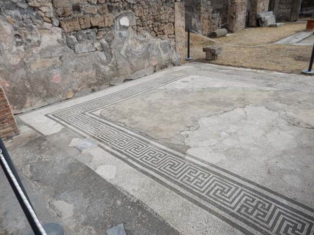 VI.8.22 Pompeii. May 2017. Room 13, looking north-east across mosaic in tablinum, towards atrium. Photo courtesy of Buzz Ferebee.