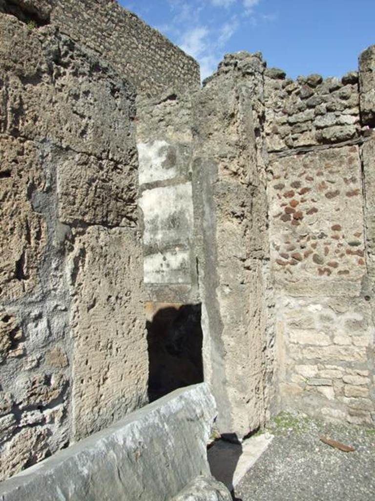 VI.8.22 Pompeii. March 2009. Door to room 18.
