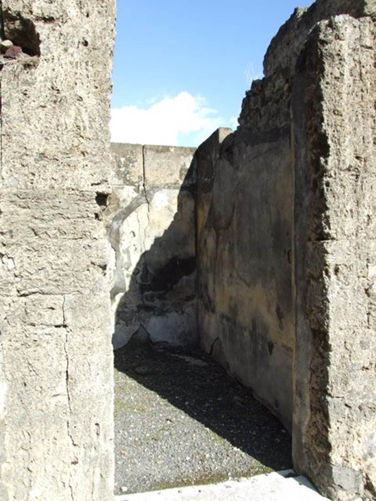VI.8.22 Pompeii. March 2009. Room 19. Room on north side of entrance.