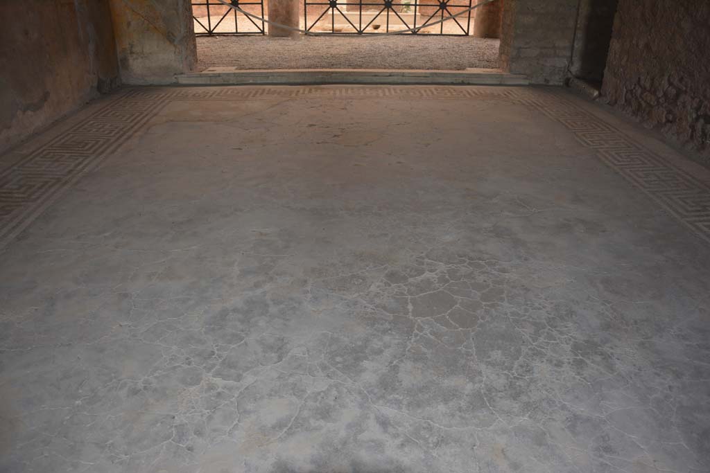 VI.8.23 Pompeii. September 2019. Looking west across flooring in tablinum towards garden area.
Foto Annette Haug, ERC Grant 681269 DÉCOR.