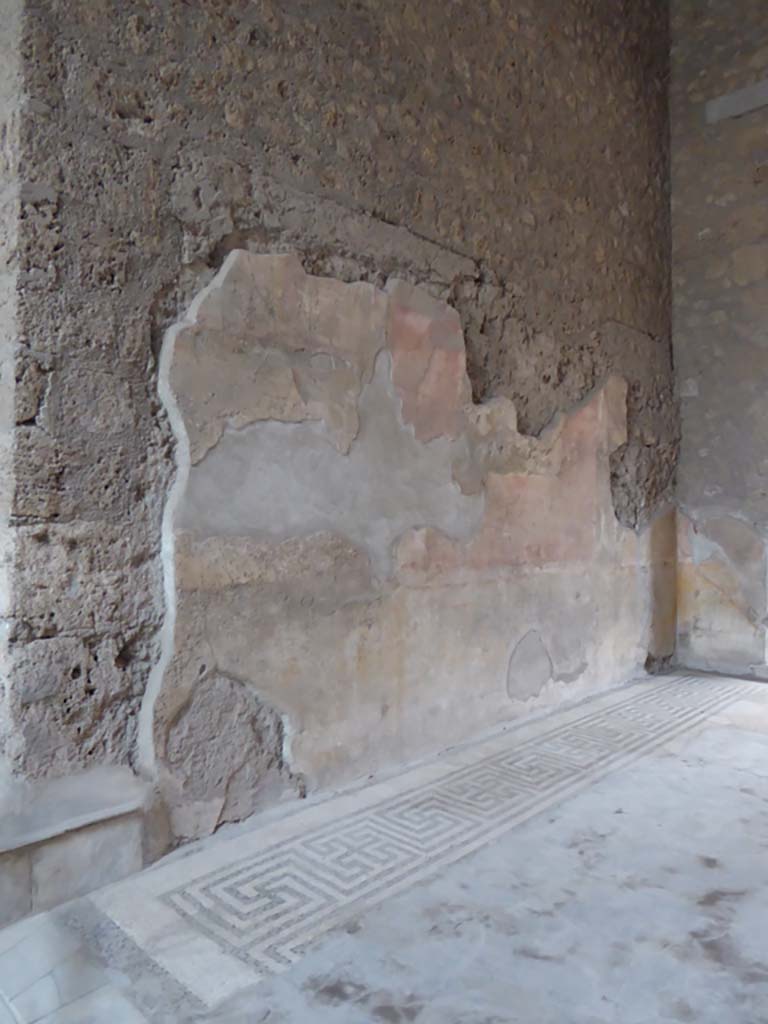 VI.8.23 Pompeii. September 2017. South side of tablinum, looking west.
Foto Annette Haug, ERC Grant 681269 DÉCOR.