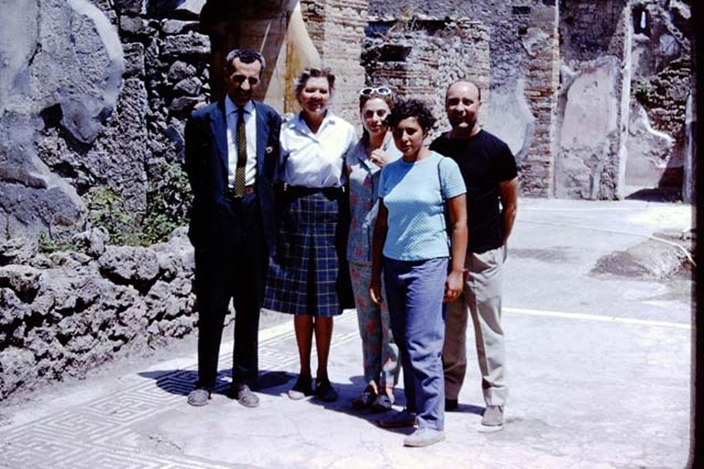 VI.8.23 Pompeii. 1966. Looking east from tablinum towards atrium, Dott. Carlo Giordano and Wilhelmina are on the left. The ala on the north side of the atrium can be seen, with yellow plaster, at the rear of the group. Photo by Stanley A. Jashemski.
Source: The Wilhelmina and Stanley A. Jashemski archive in the University of Maryland Library, Special Collections (See collection page) and made available under the Creative Commons Attribution-Non Commercial License v.4. See Licence and use details.
J66f0678