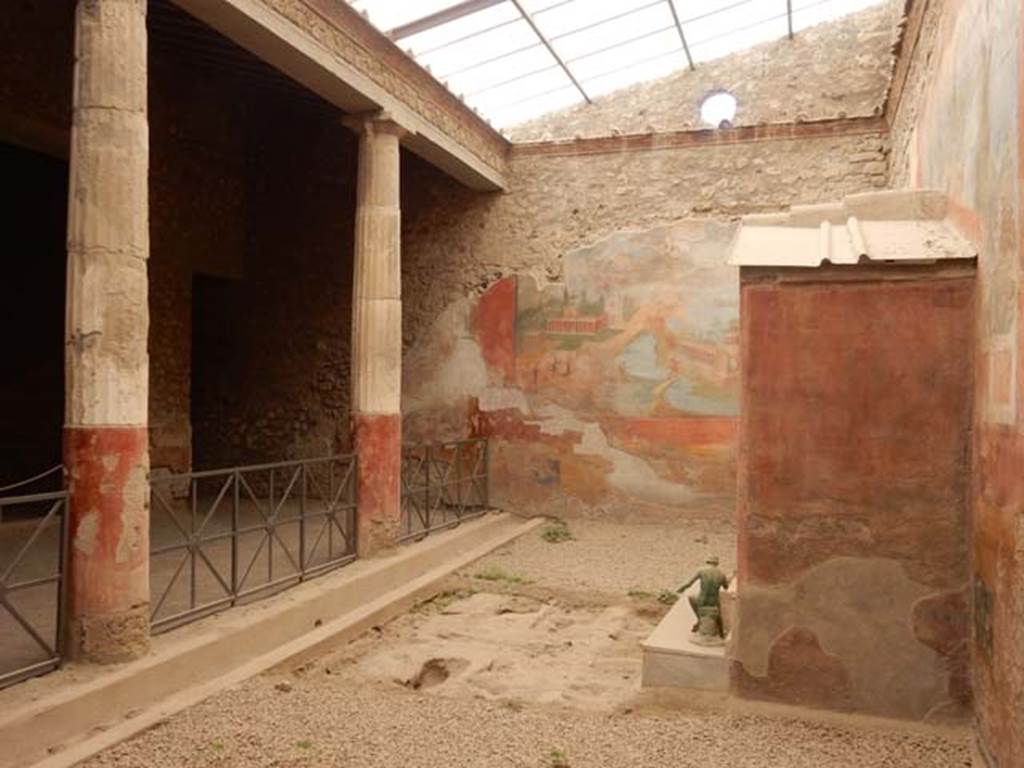 VI.8.23 Pompeii. May 2017. Looking towards south-east corner of garden area, and corridor leading to and from atrium. Photo courtesy of Buzz Ferebee.