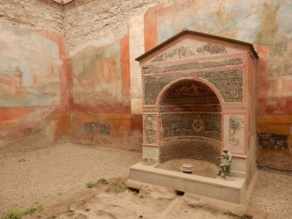VI.8.23 Pompeii. May 2017. Looking towards south-west corner of garden area.
Photo courtesy of Buzz Ferebee.