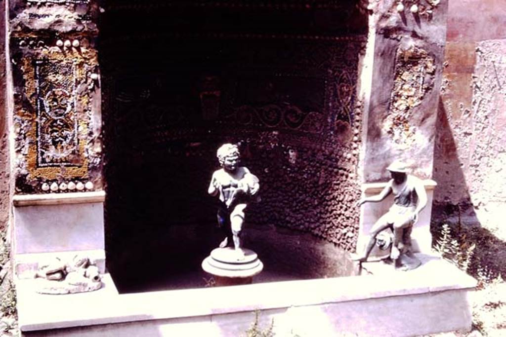 VI.8.23 Pompeii. 1977. Fountain with statues. Photo by Stanley A. Jashemski.
Source: The Wilhelmina and Stanley A. Jashemski archive in the University of Maryland Library, Special Collections (See collection page) and made available under the Creative Commons Attribution-Non Commercial License v.4. See Licence and use details. J77f0413