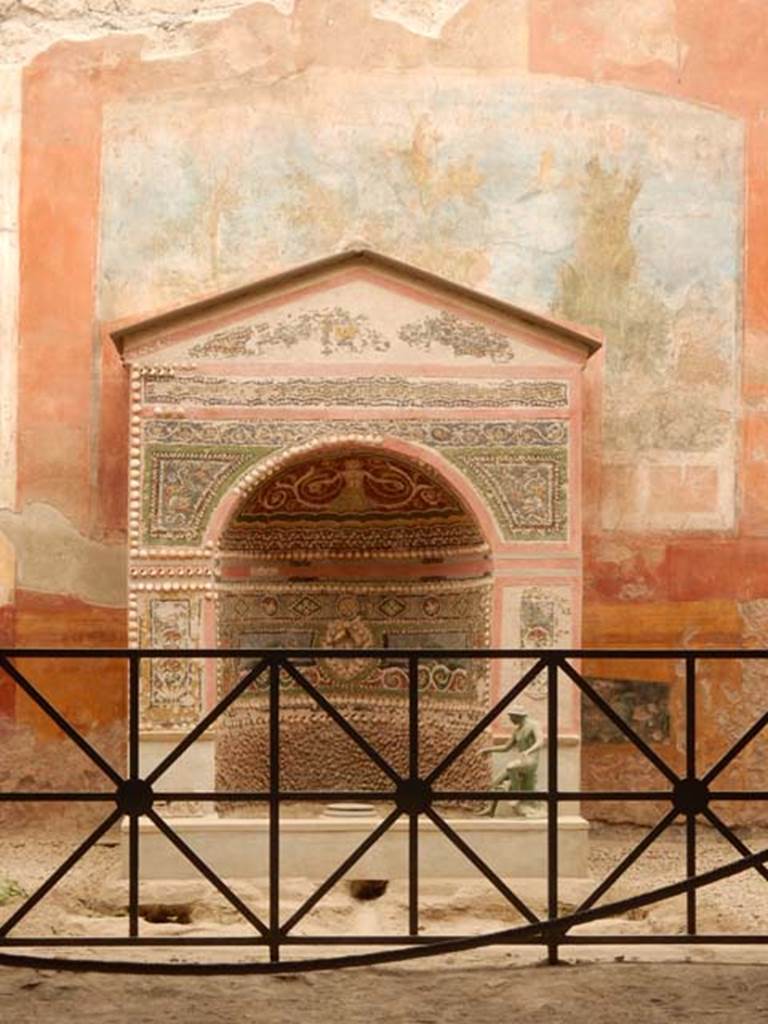 VI.8.23 Pompeii. May 2017. Painting on west wall behind fountain. Photo courtesy of Buzz Ferebee.