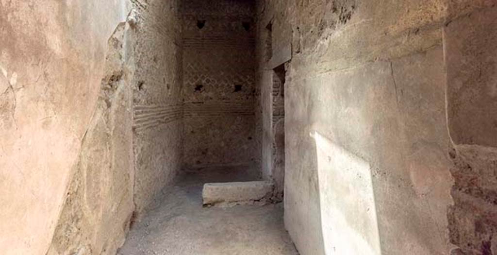 VI.8.24 Pompeii. May 2017. Looking west along corridor in south-west corner of atrium, leading to rear rooms and garden area of VI.8.23. Photo courtesy of John Puffer.