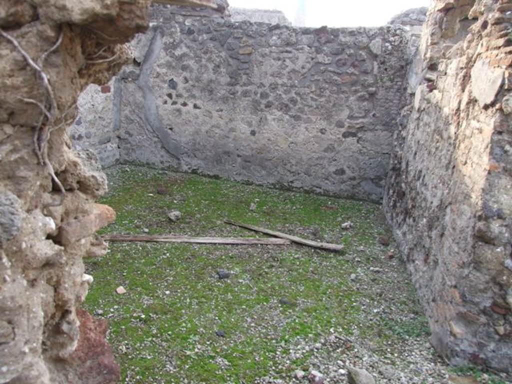 VI.9.1 Pompeii. December 2007. Room 16, looking west. This room was in the south-west corner of the house. According to Packer, in room 16, (his room 9), on the south wall, were painted large yellow and red panels divided by green and white borders.
See Cronache Pompeiane, IV, 1978, for article by Packer, J: Inns at Pompeii: a short survey (p.24-30)