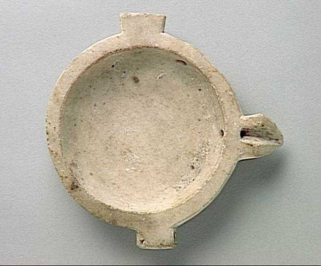 VI.9.1 Marble mortar. Height 0.045m, diameter 0.175m. OA 1861 Mortier, musée Condé, photo RMN © R.G. Ojeda