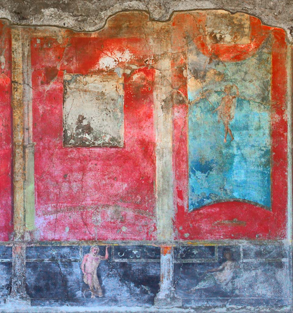 VI.9.2 Pompeii. August 2012.
Room 26, centre and south end of east wall. Fresco in Fourth style. Photo courtesy of Davide Peluso.