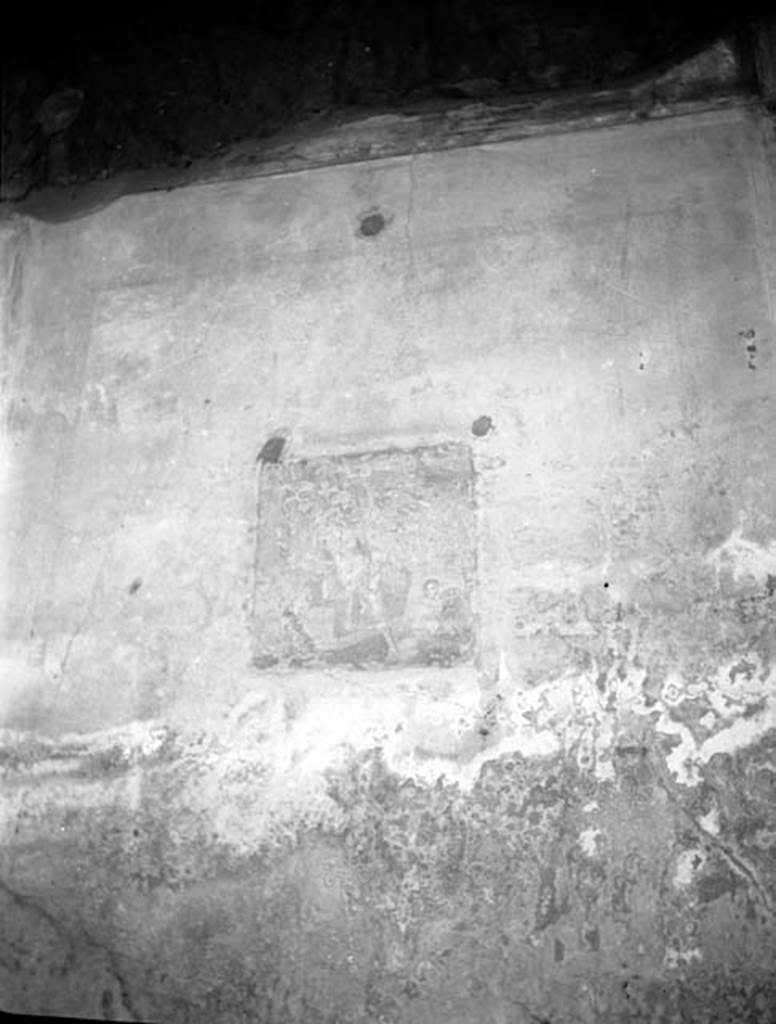 231015 Bestand-D-DAI-ROM-W.578.jpg
VI.9.2 Pompeii. W.578. Peristyle 16, north wall, Apollo, the fourth picture from east end.
See Helbig, W., 1868. Wandgemälde der vom Vesuv verschütteten Städte Campaniens. Leipzig: Breitkopf und Härtel. (205).
Photo by Tatiana Warscher. With kind permission of DAI Rome, whose copyright it remains.
See http://arachne.uni-koeln.de/item/marbilderbestand/231015