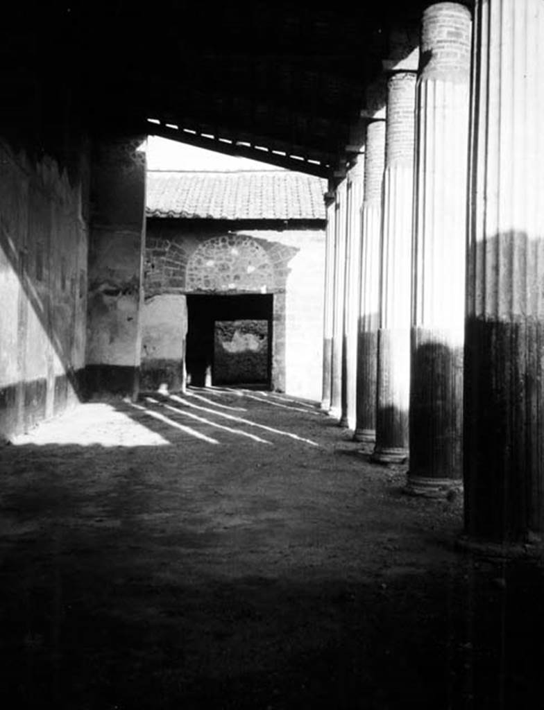 231725 Bestand-D-DAI-ROM-W.524.jpg
VI.9.2 Pompeii. W.524. Peristyle 16, north portico, looking east from north-west corner.
Photo by Tatiana Warscher. With kind permission of DAI Rome, whose copyright it remains.
See http://arachne.uni-koeln.de/item/marbilderbestand/231725
