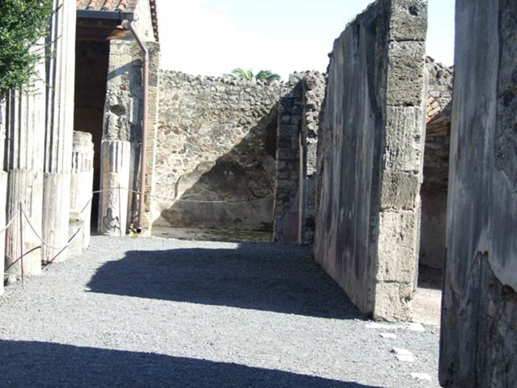 VI.9.2 Pompeii. March 2009. Peristyle 16, south wall, looking east.
According to Jashemski, the luxurious garden, excavated 1829-30, was entered from the north side of the atrium. It was enclosed by a portico of twenty-four stucco-covered columns, red at the bottom, white at the top.
See Jashemski, W. F., 1993. The Gardens of Pompeii, Volume II: Appendices. New York: Caratzas. (p.137)