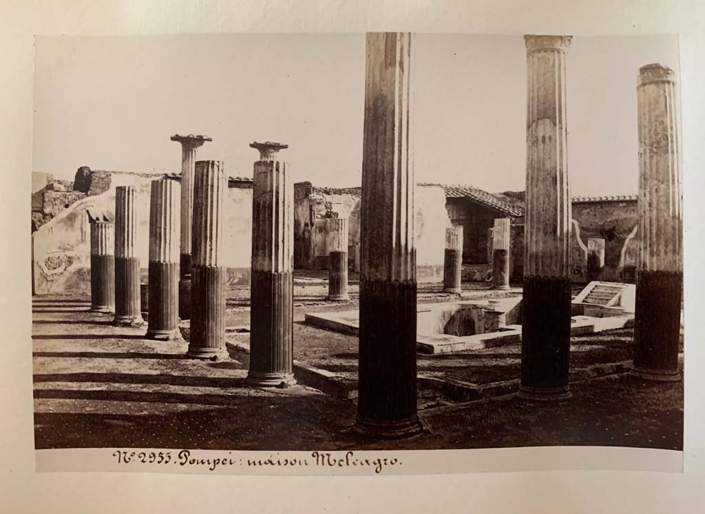 VI.9.2 Pompeii. Album by M. Amodio, c.1880, entitled “Pompei, destroyed on 23 November 79, discovered in 1748”.
Looking towards south side of peristyle, from north-east corner. Photo courtesy of Rick Bauer.