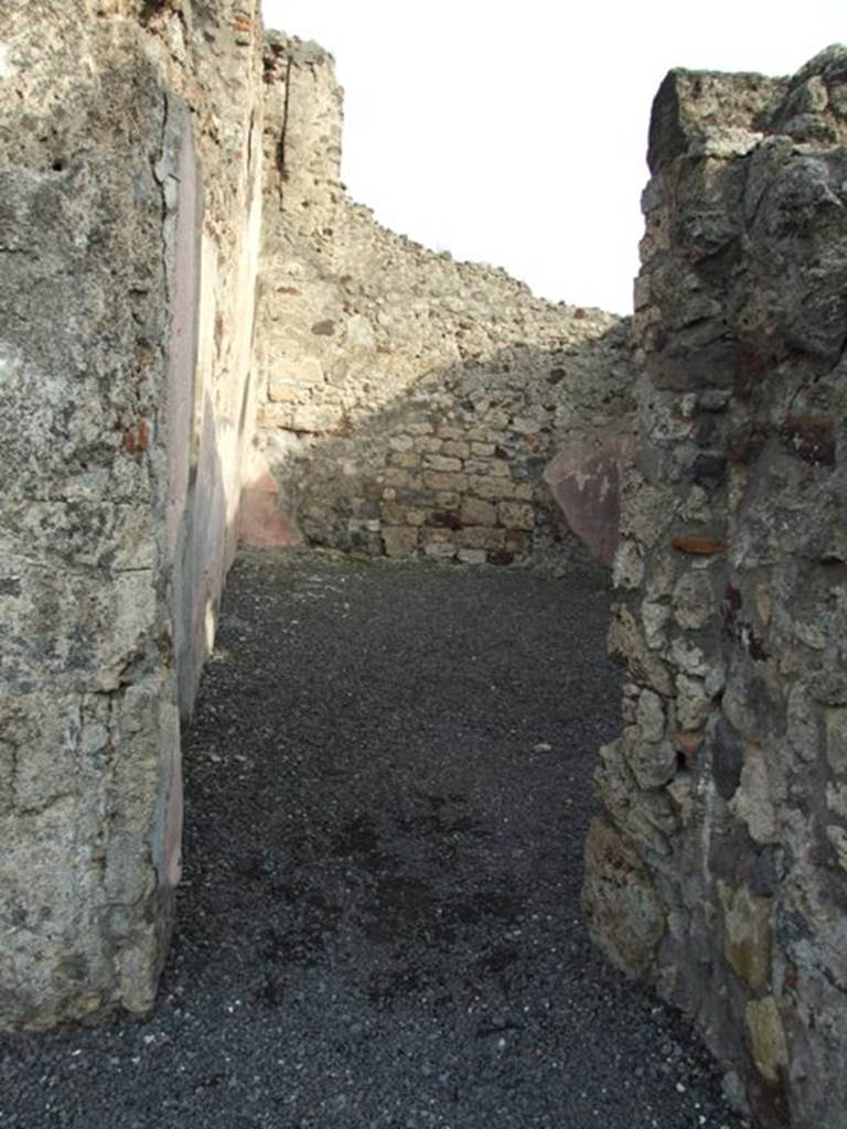VI.9.2 Pompeii. December 2007. Room 15. Triclinium.