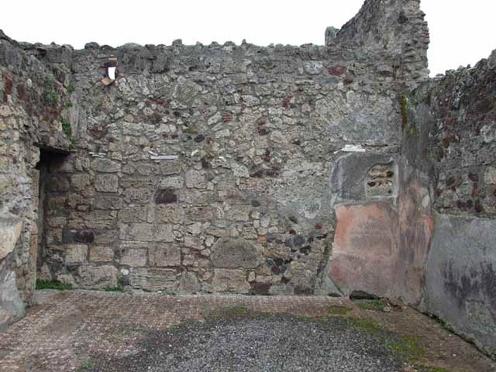 VI.9.2 Pompeii. May 2010. Room 8, east wall.