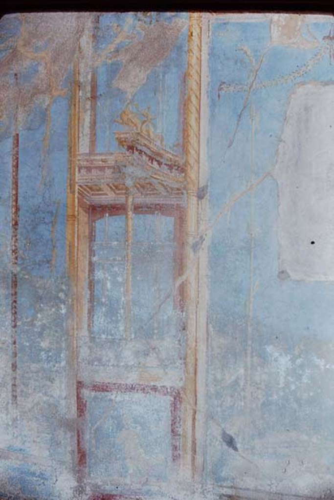 VI.9.2 Pompeii, 1968. Room 29, detail of painted wall decoration from south wall.
Photo by Stanley A. Jashemski. Source: The Wilhelmina and Stanley A. Jashemski archive in the University of Maryland Library, Special Collections (See collection page) and made available under the Creative Commons Attribution-Non Commercial License v.4. See Licence and use details. J68f0997