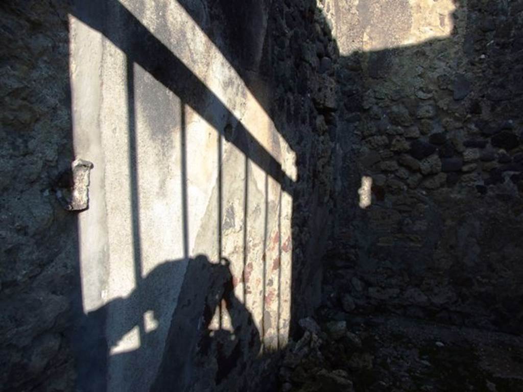 VI.9.4 Pompeii. December 2007. Looking towards north wall from entrance.