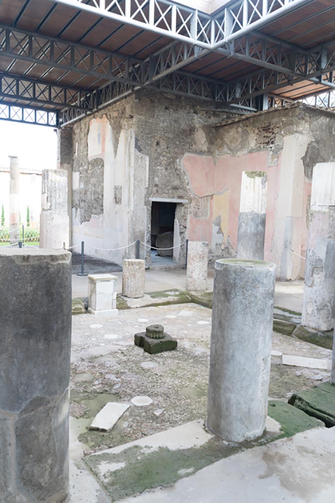 VI.9.6 Pompeii. January 2023.
Room 3, looking south-east across impluvium in atrium. Photo courtesy of Johannes Eber.