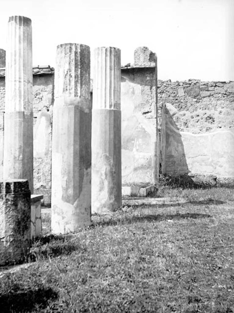 231511 Bestand-D-DAI-ROM-W.770.jpg
VI.9.6 Pompeii. W.770
Room 3, looking north along east side of atrium towards doorway to room 11 (on right).
Photo by Tatiana Warscher. Photo © Deutsches Archäologisches Institut, Abteilung Rom, Arkiv.