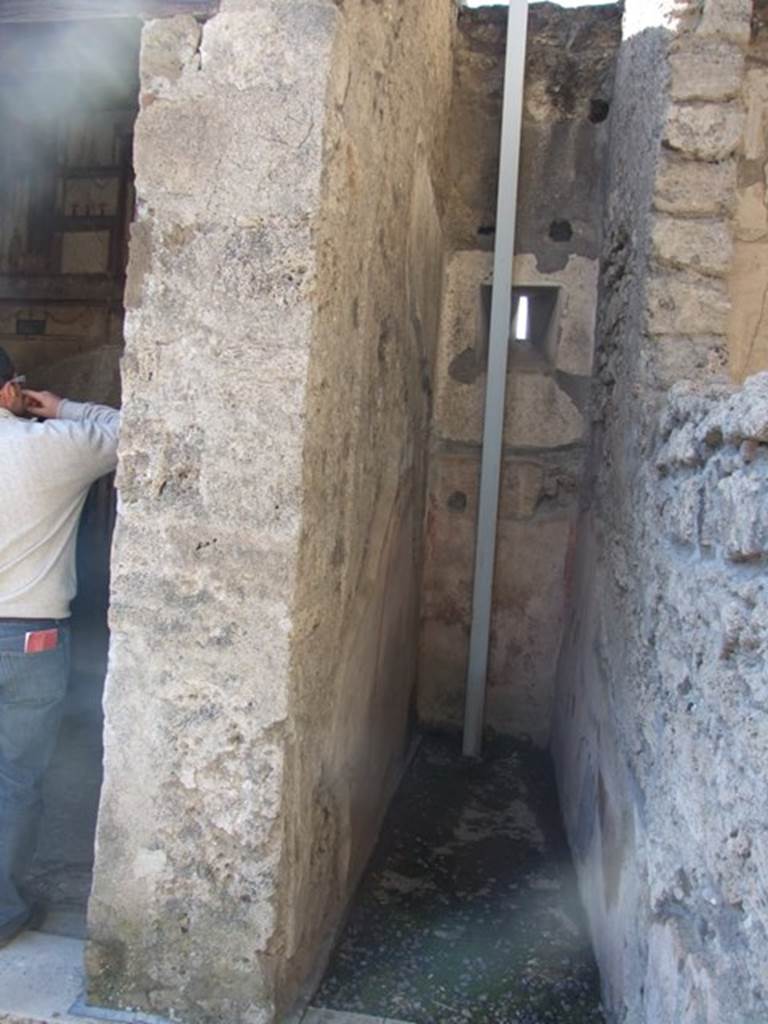 VI.9.6 Pompeii. March 2009. Room 15. On west side of atrium.