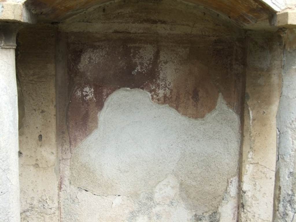 VI.9.6 Pompeii. March 2009. Room 17, aedicula lararium against east wall of garden area.