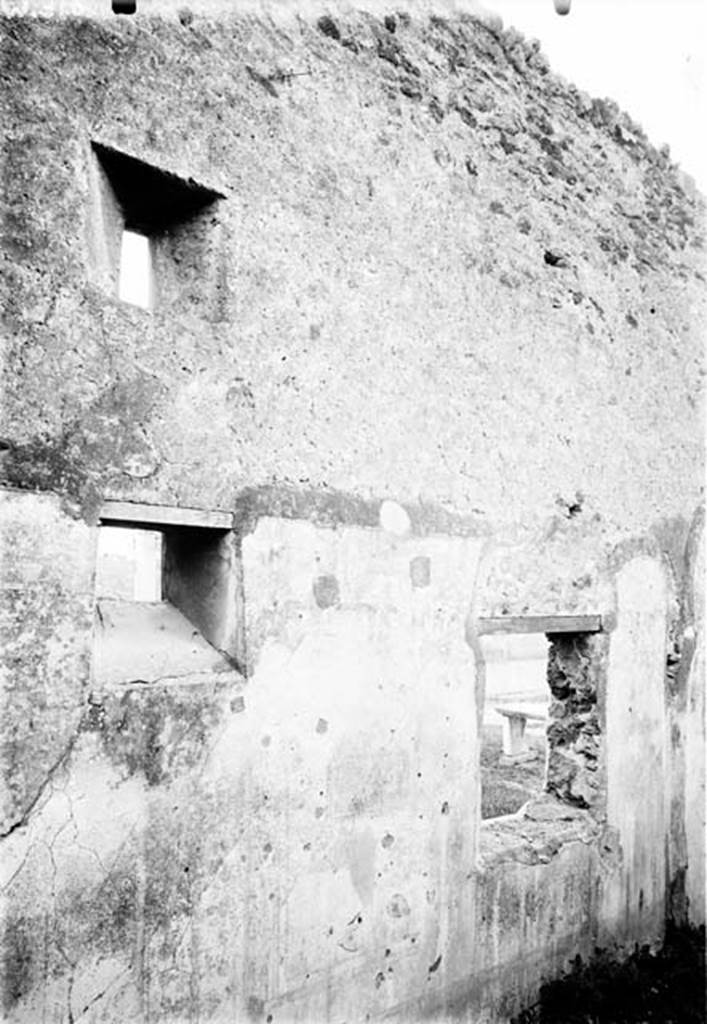 230928 Bestand-D-DAI-ROM-W.0316.jpg
VI.9.6 Pompeii. W.316. Room 19, looking west along south wall with windows onto pseudo-peristyle, from south-east corner.
Photo by Tatiana Warscher. With kind permission of DAI Rome, whose copyright it remains.
See http://arachne.uni-koeln.de/item/marbilderbestand/230928