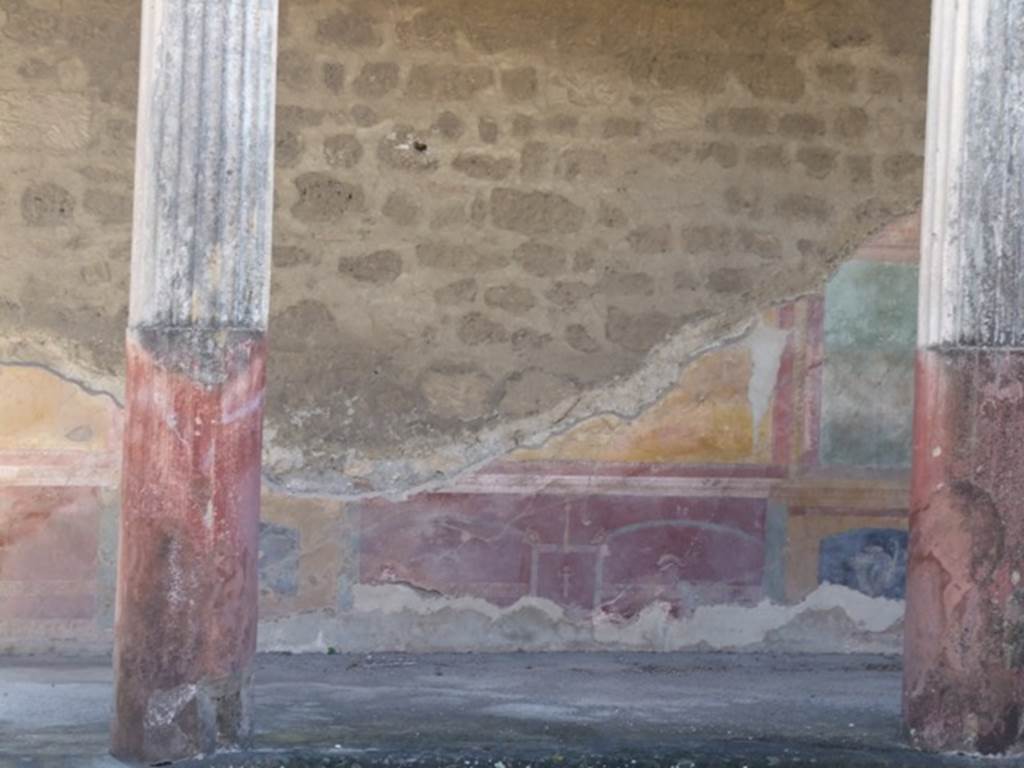 VI.9.6 Pompeii. March 2009. Room 6, west end of south wall of peristyle.