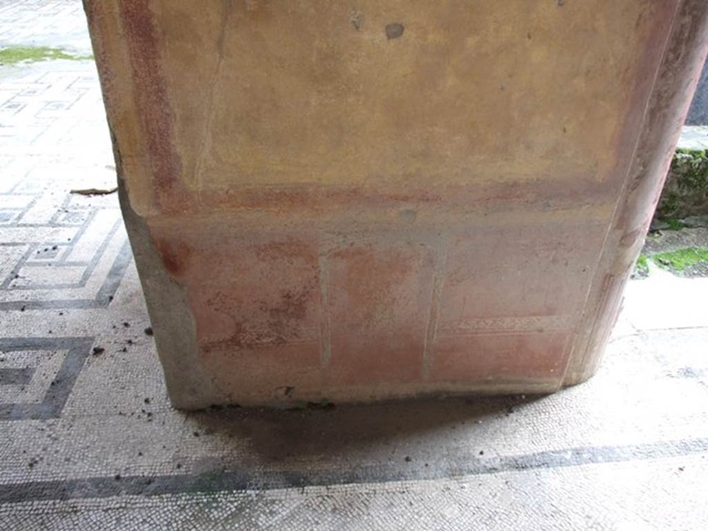 VI.9.6 Pompeii. March 2009. Room 6, base of north side of large pilaster in north-east corner of peristyle.