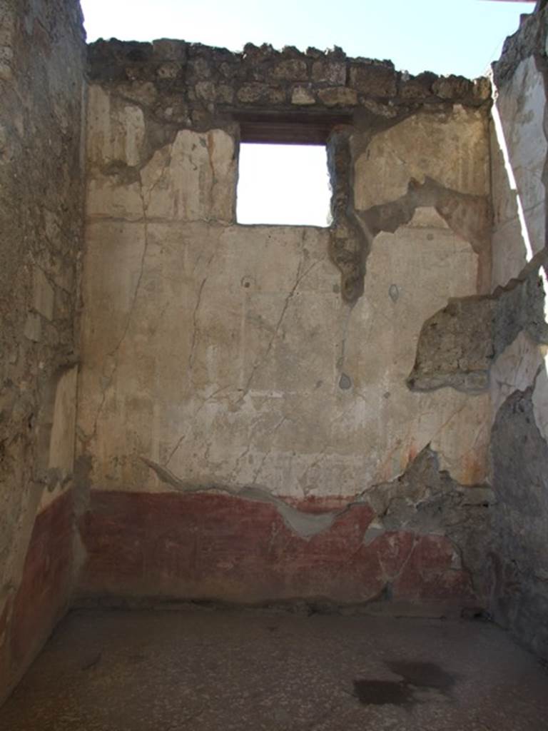VI.9.6 Pompeii. March 2009. Room 14, west wall. The central wall painting, now very faded, was of Narcissus. See Helbig, W., 1868. Wandgemälde der vom Vesuv verschütteten Städte Campaniens. Leipzig: Breitkopf und Härtel. (1364) See Real Museo Borbonico, I, table 4.