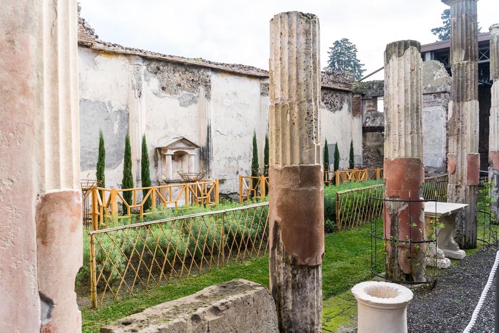 VI.9.6 Pompeii. January 2023. Room 17, garden area, looking south-east from west portico. Photo courtesy of Johannes Eber.