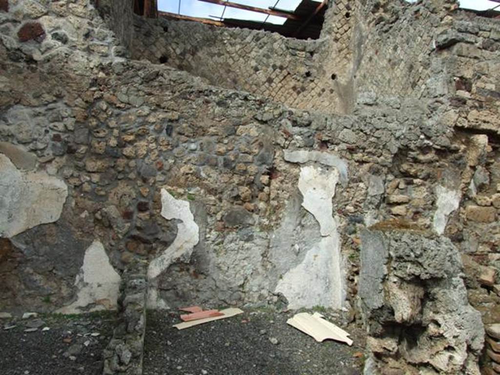 VI.9.7 Pompeii. March 2009. Room 17. Cubiculum.