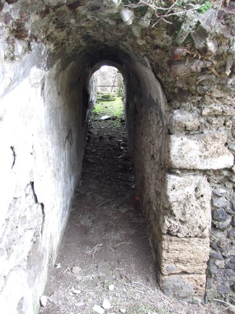 VI.9.10 Pompeii. March 2009. Corridor 23 to front of house.