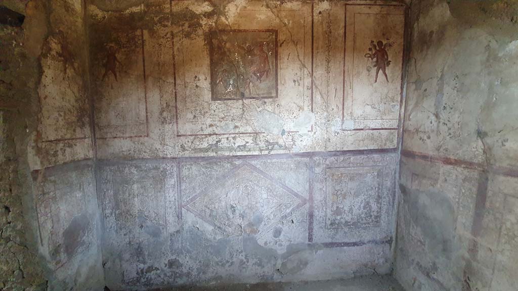 VI.10.1 Pompeii. July 2021. North wall of rear room.
Foto Annette Haug, ERC Grant 681269 DÉCOR.