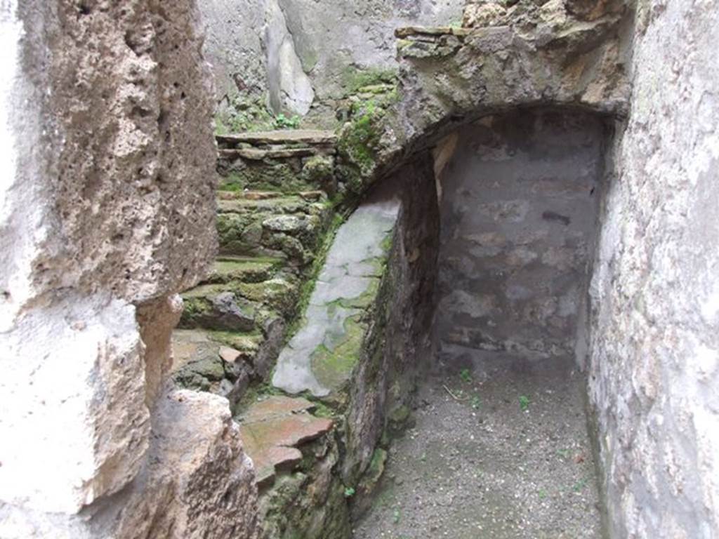 VI.10.6 Pompeii. March 2009. Room 7. Staircase to upper floor.