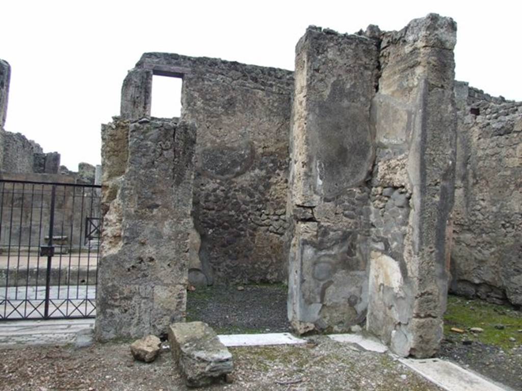 VI.10.7 Pompeii. March 2009. Doorway to room 3, cubiculum. Looking west.
According to Helbig, a wall painting of Ariadne abandoned by Theseus was found on the north wall, in this room. Also found were two painted Bacchanites. See Helbig, W., 1868. Wandgemälde der vom Vesuv verschütteten Städte Campaniens. Leipzig: Breitkopf und Härtel. (1220 and 495)