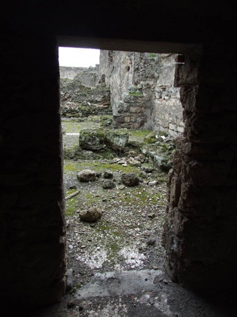 VI.10.7 Pompeii. March 2009. Room 13. Looking south into room 14.