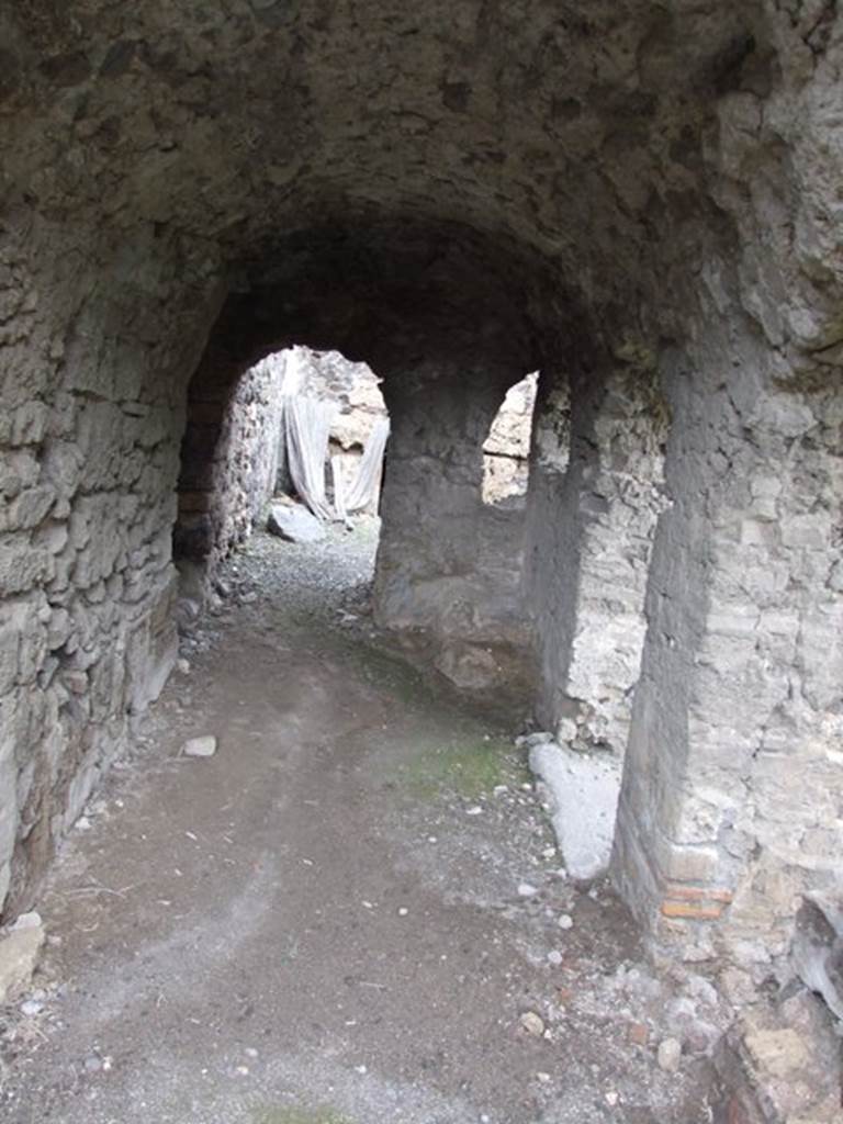 VI.10.7 Pompeii. March 2009. West corridor. Looking north.
