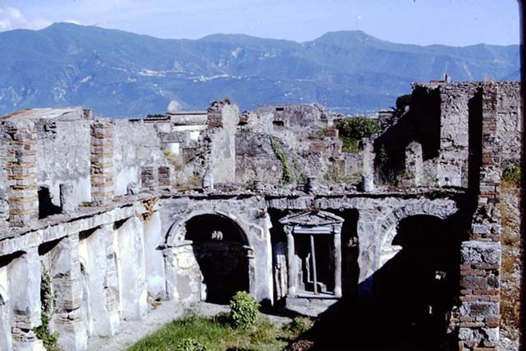 VI.10.7 Pompeii. 1966. Room 15, looking towards south wall of garden area, and its upper floor. Photo by Stanley A. Jashemski.
Source: The Wilhelmina and Stanley A. Jashemski archive in the University of Maryland Library, Special Collections (See collection page) and made available under the Creative Commons Attribution-Non Commercial License v.4. See Licence and use details.
J66f0331